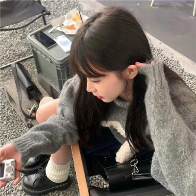 亚曼达厌世系